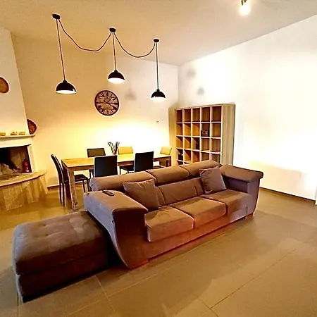 Villalauraecostanza فيلة *