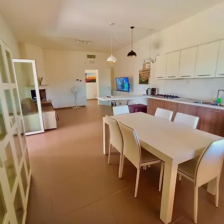 فيلة Villalauraecostanza باري